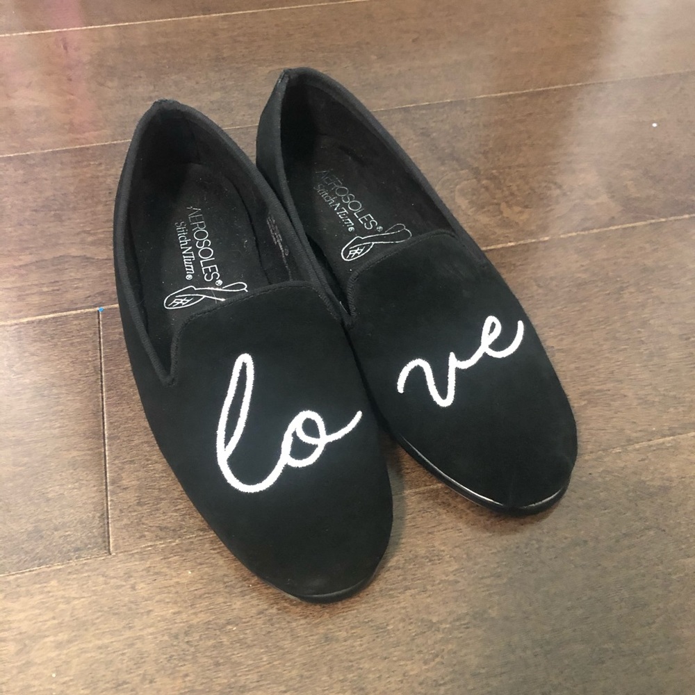 * NEW * AEROSOLES Suede Loafers - SIZE 5.5